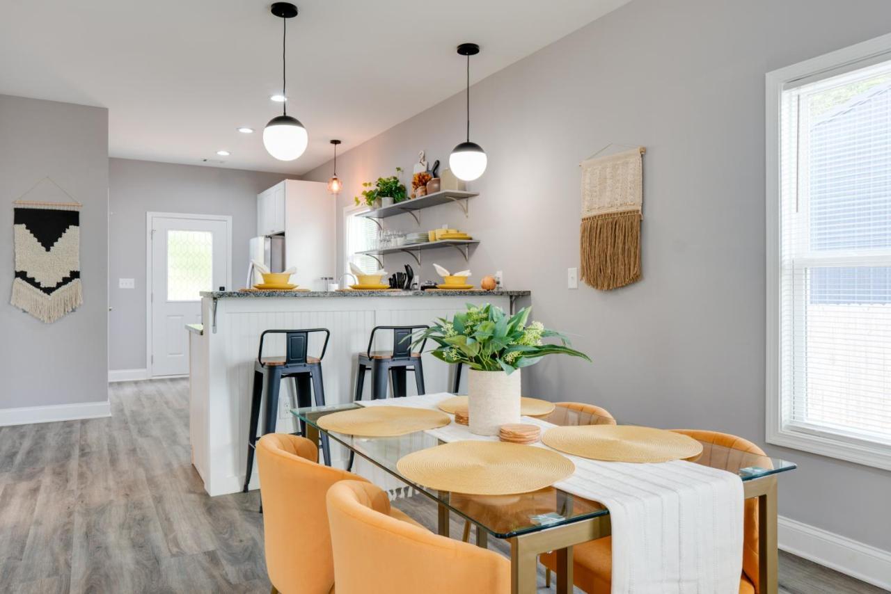 Modern Getaway Home Near Uga Arch Атенс Екстериор снимка